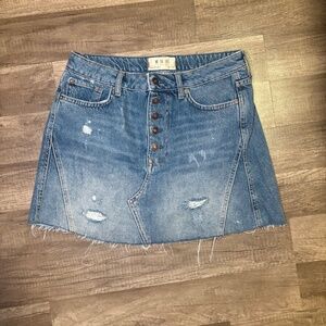 Free People Denim Mini Skirt Button Fly Distressed Raw Hem Size 29 We The Free